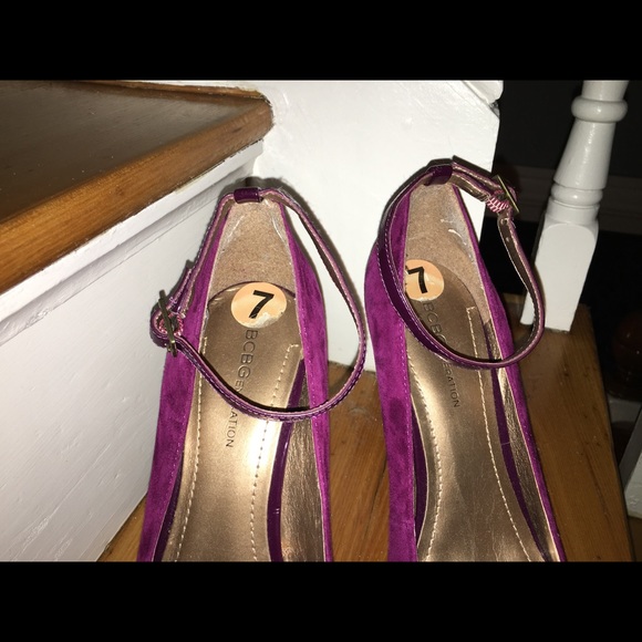 Fashionable Fuchsia Pumps - Picture 7 of 7